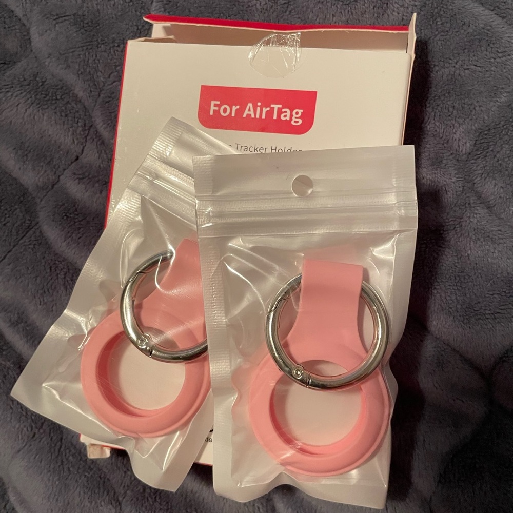 Air tag from Apple holders